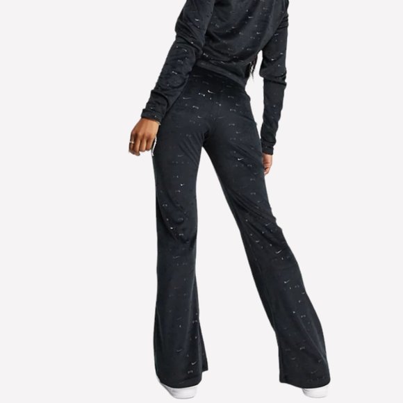 NIKE All Over Print Velour Jogger Pants DD5451-010 Black Women's - Picture 4 of 4